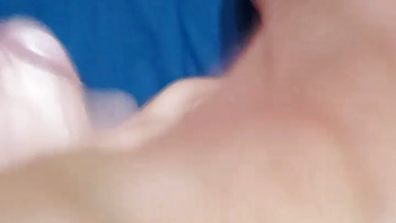 Sborro su dutto il corpo... – video modela na kameri marcoo1984