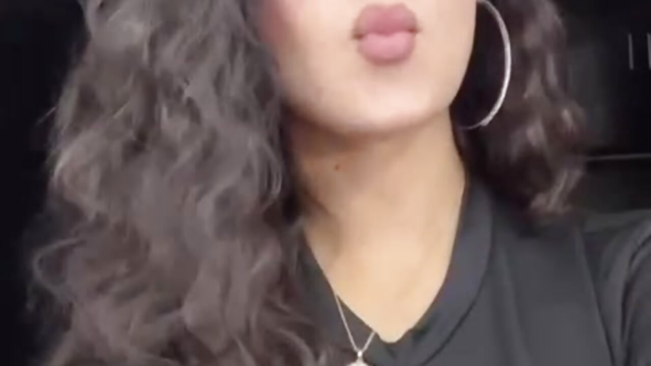 Muahhh 🫦 – video od webkamerové modelky saraa_noa