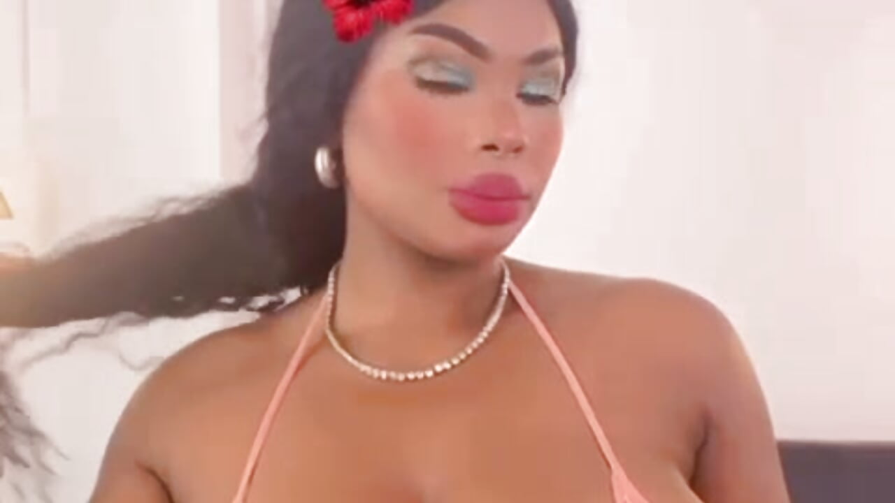 So sexy – video modela na kameri huge_boobs_ebony_