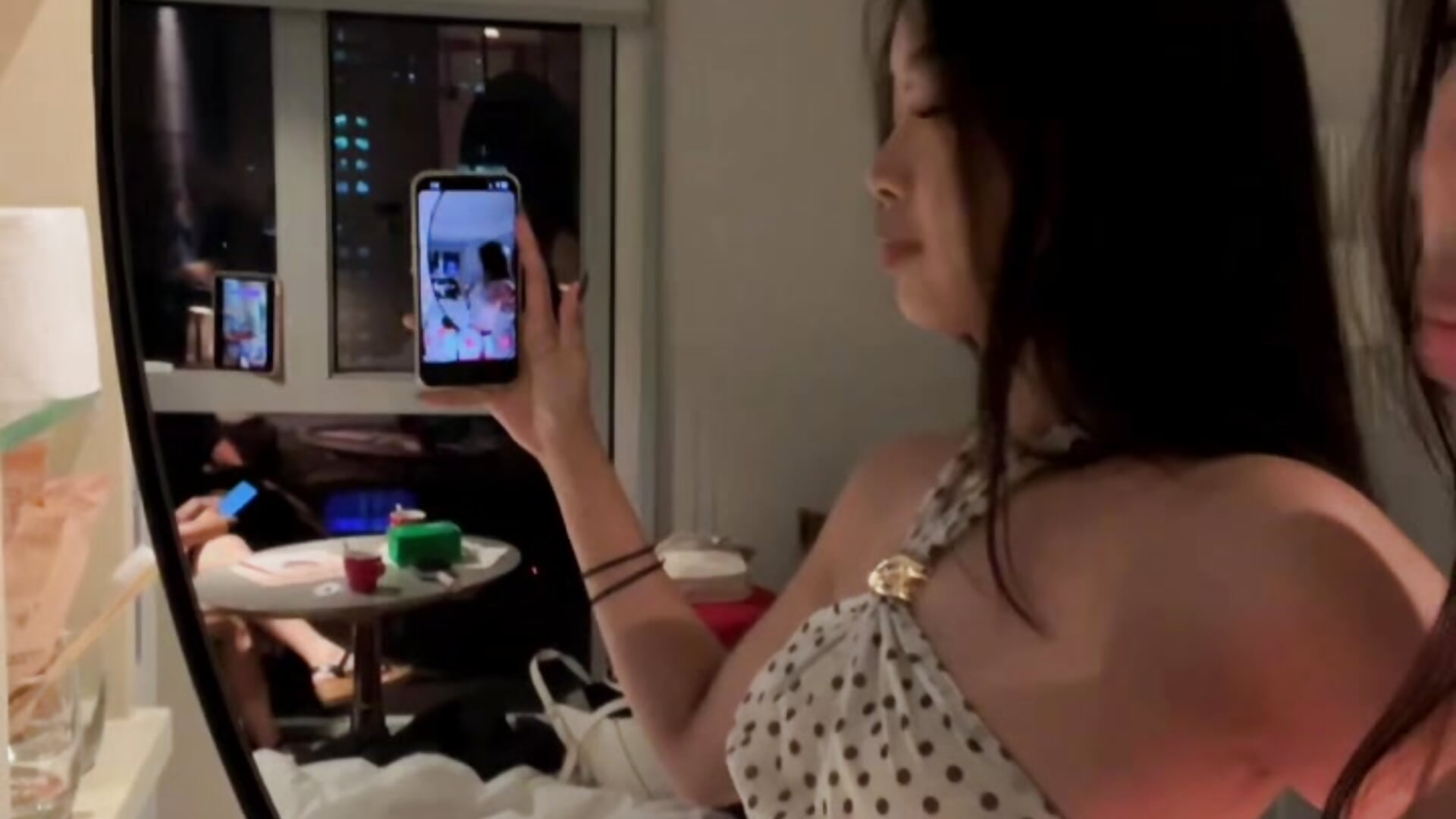 yum - video oleh sandarabae kamera model