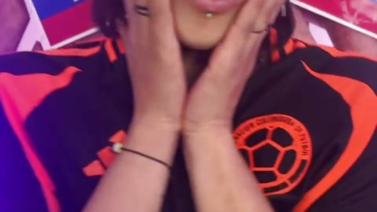 May the best win ⚽⛹️‍♂️ - video by Camiila__1 cam model