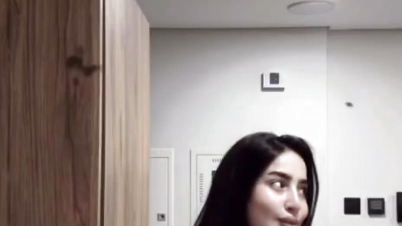 VID-20261028-WA0003 - video by SexyRanda cam model