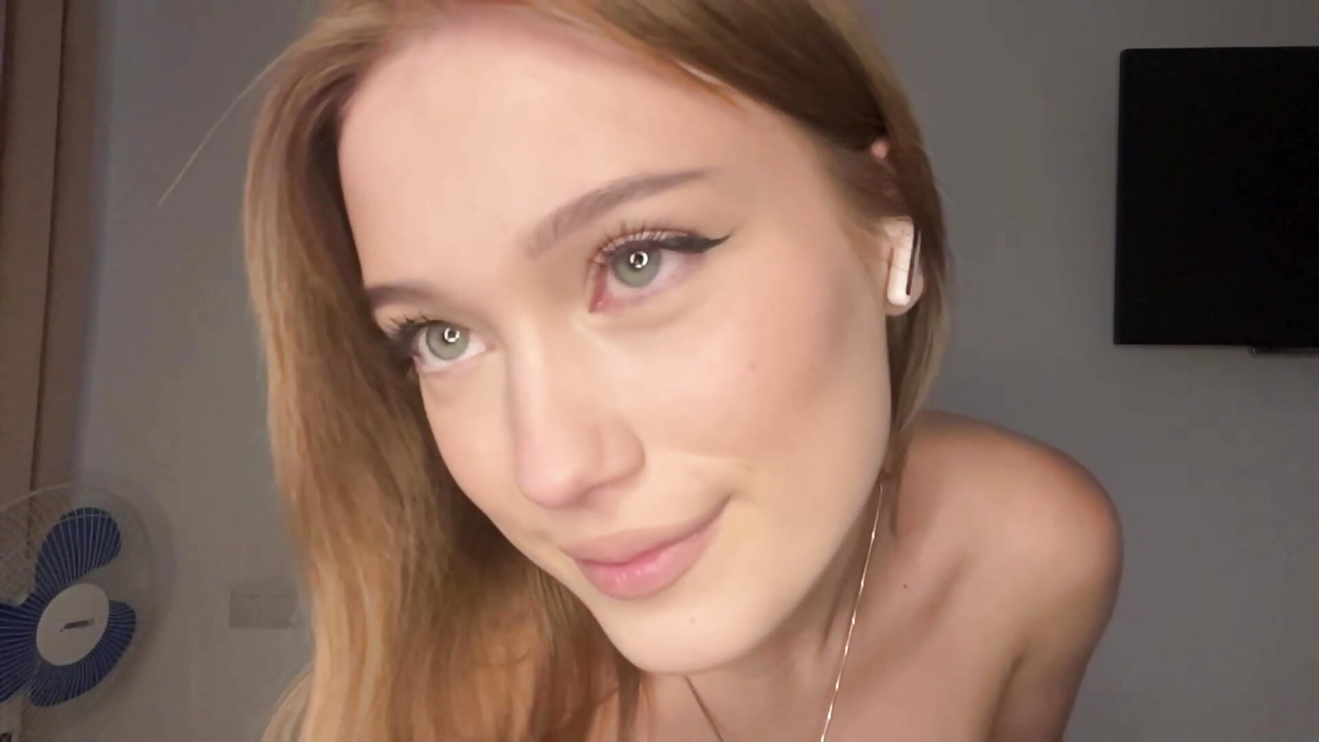 My eyes ♥ - video by RosenMist cam model