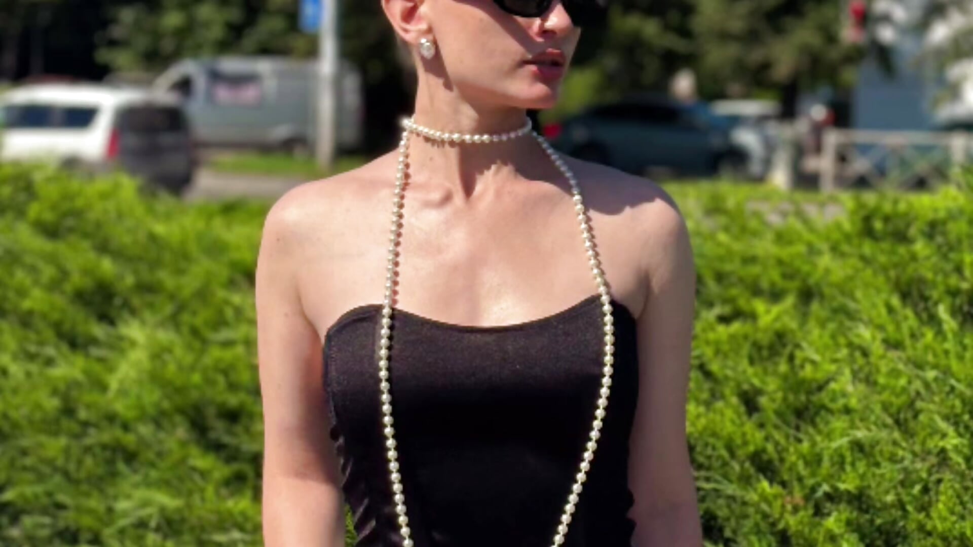 Soaking up the sun💛🐧 - video của người mẫu cam Emmiennova