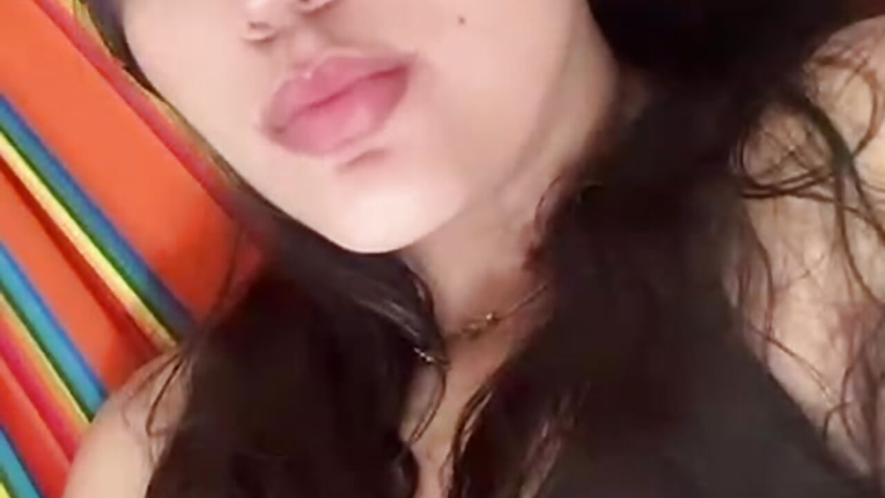 ☘️ – video af Cherry_vex_ cam-model