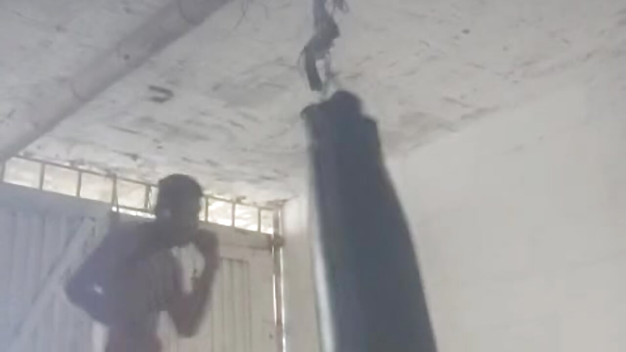 WhatsApp Video 2026-06-10 at 11,10,46 AM – video af Axel_hunter15 cam-model