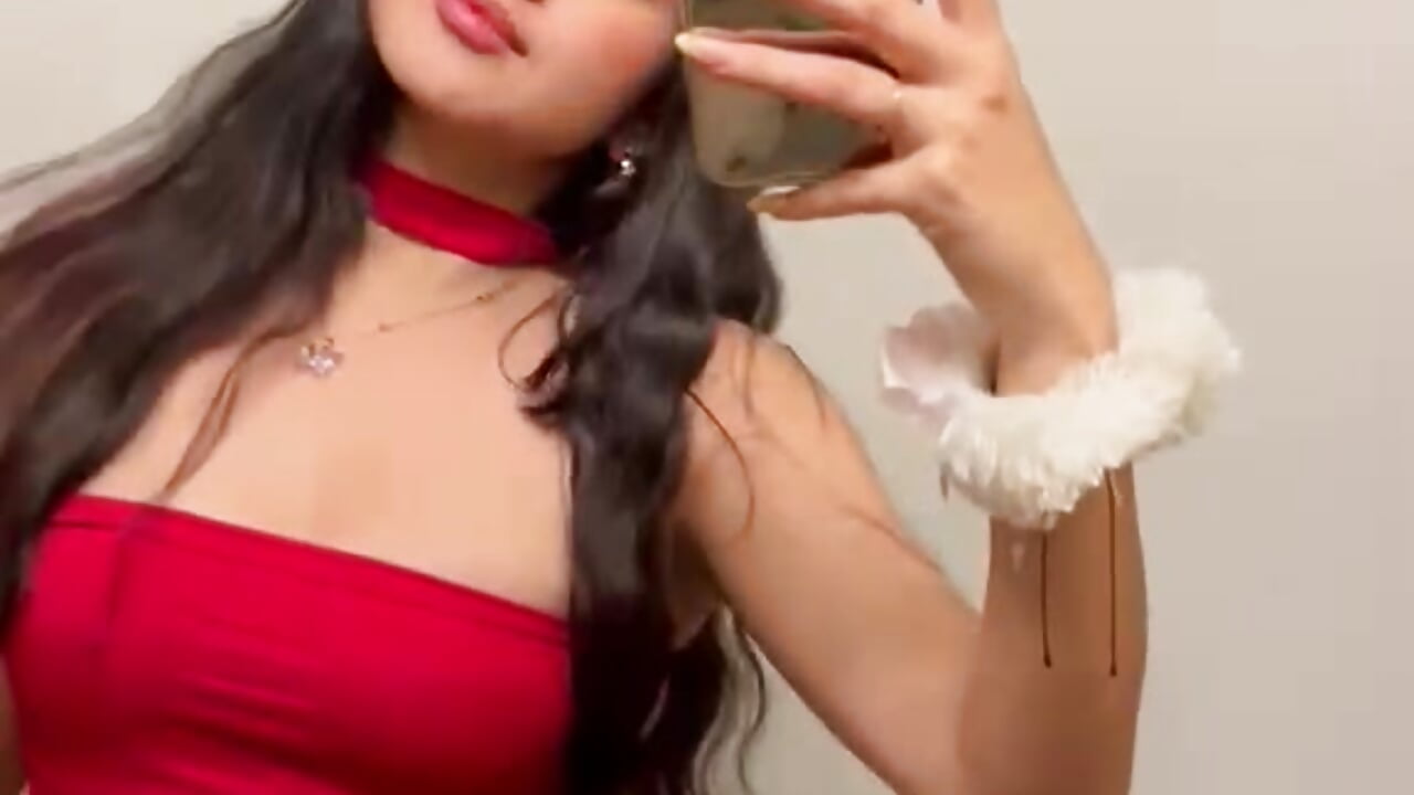 WhatsApp Video 2026-07-09 at 6,52,17 AM - видео от уебкам модела Rosevelvet_dh
