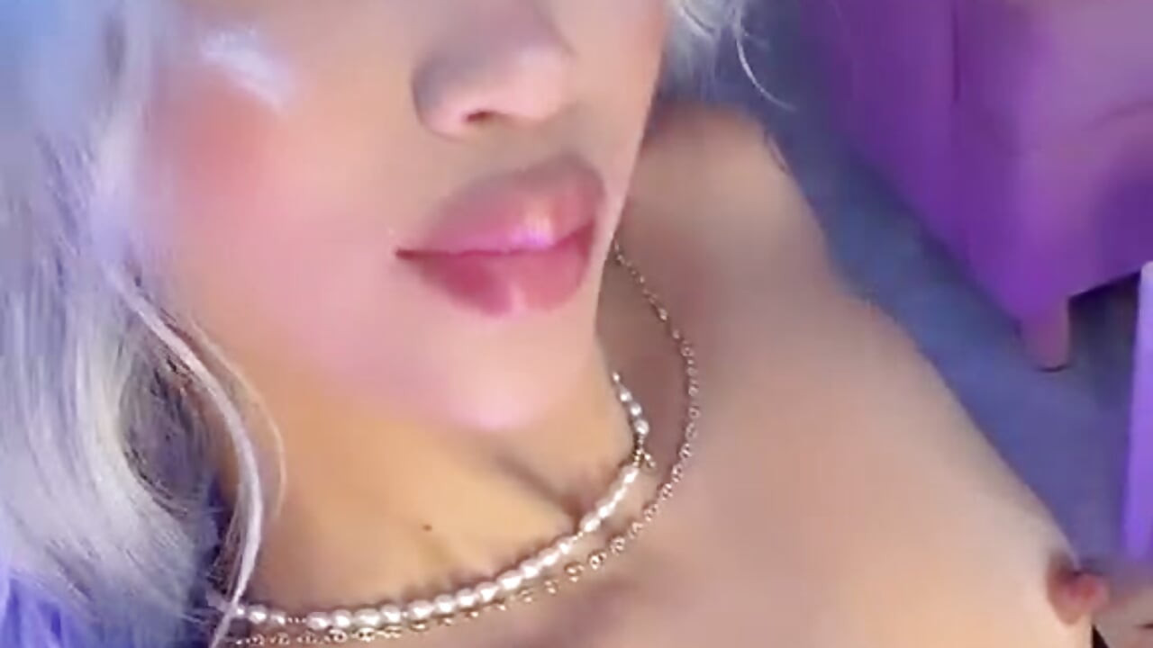 LOOK ME - RachelTooms adlı kamera modelinin videosu