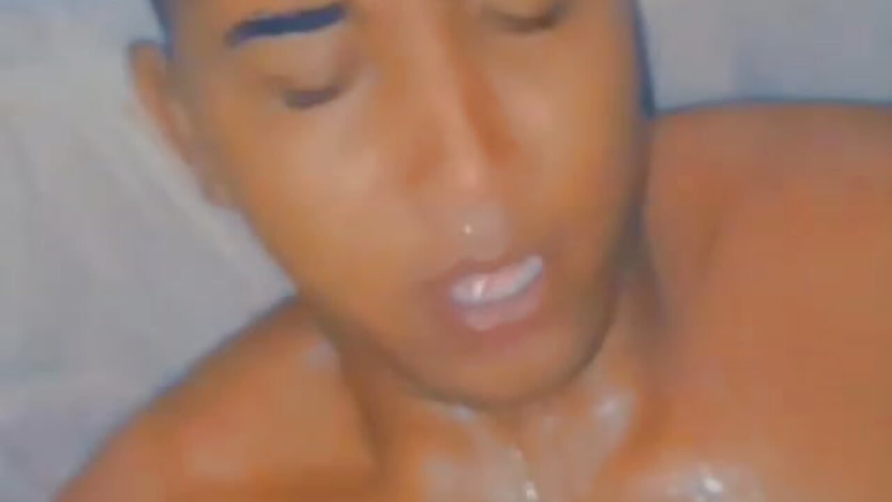 💦 ESGUICHADA NA CARA 😳 / 💦 SPLASHED IN THE FACE 😳