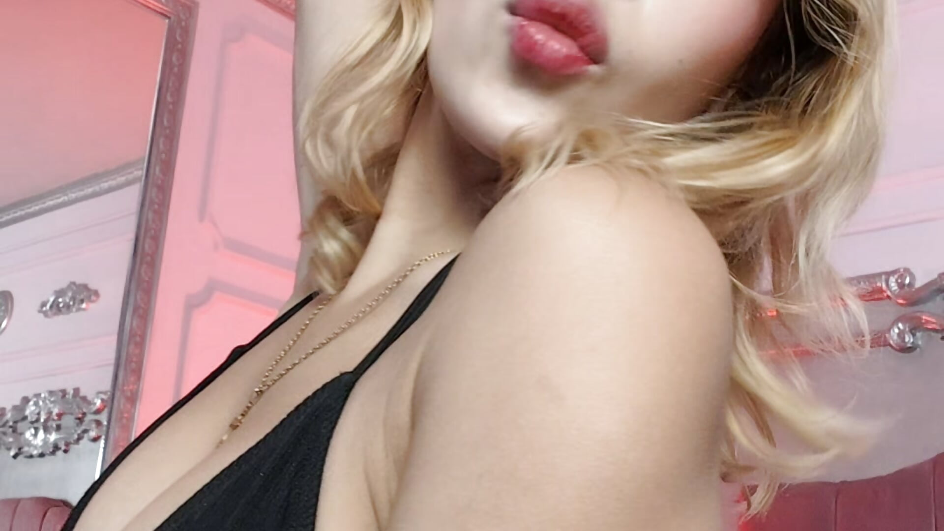 How is your night? Maybe I can improve it 😏 - video di AlannaMilan modella di cam