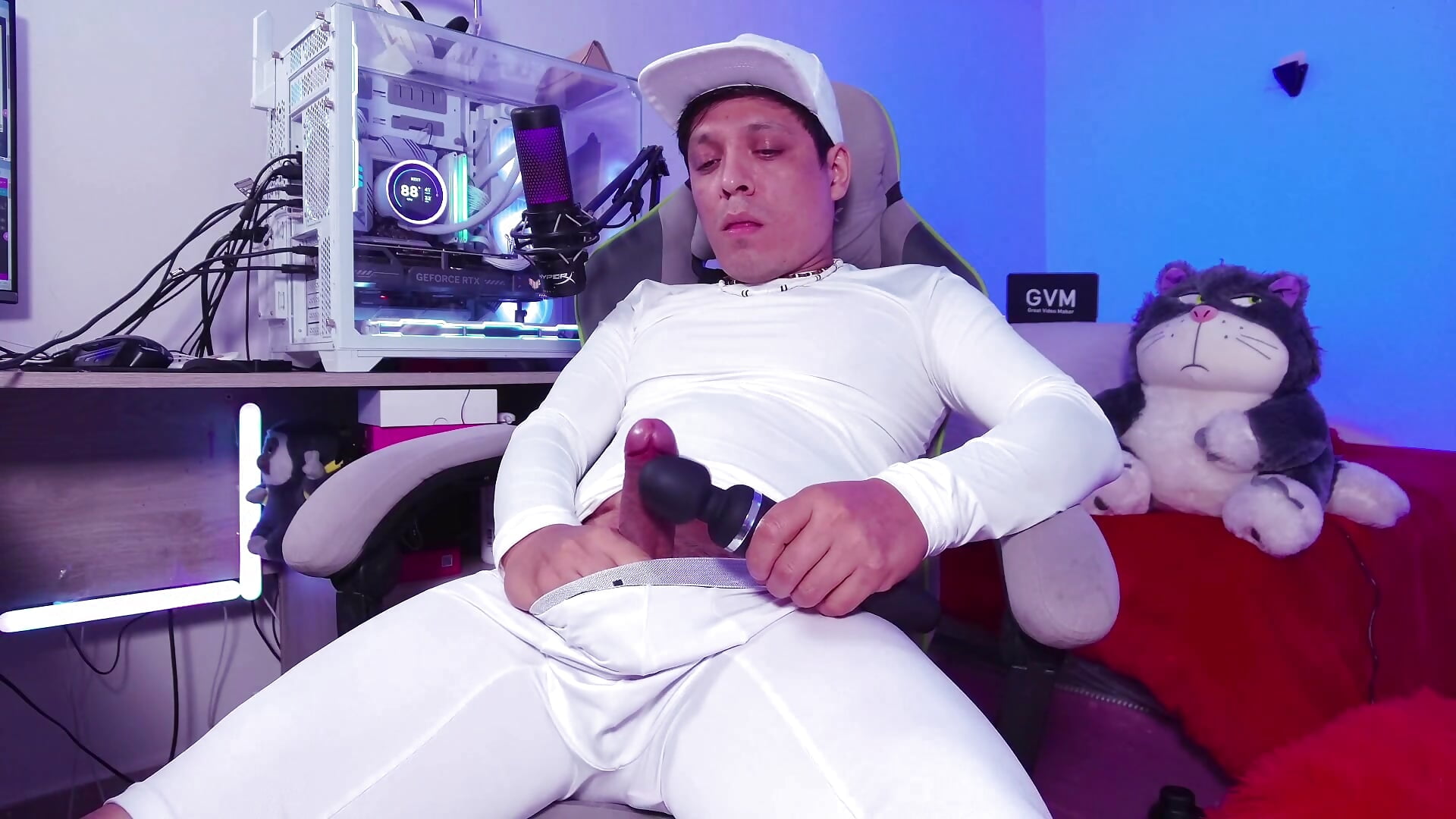 🔥a lot more milk on me 🍆💦😏 - Vídeo de EthanNovaa, modelo de vídeos