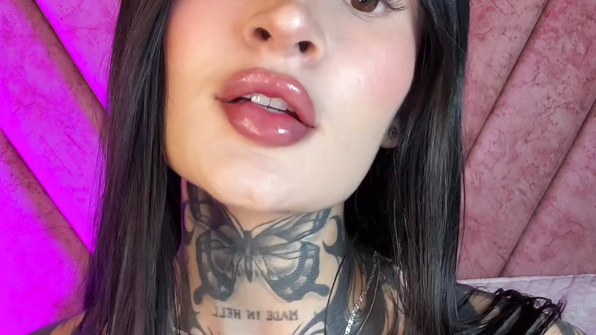Mee!! 🌟 – видео вебкам-модели Suis_evangeline