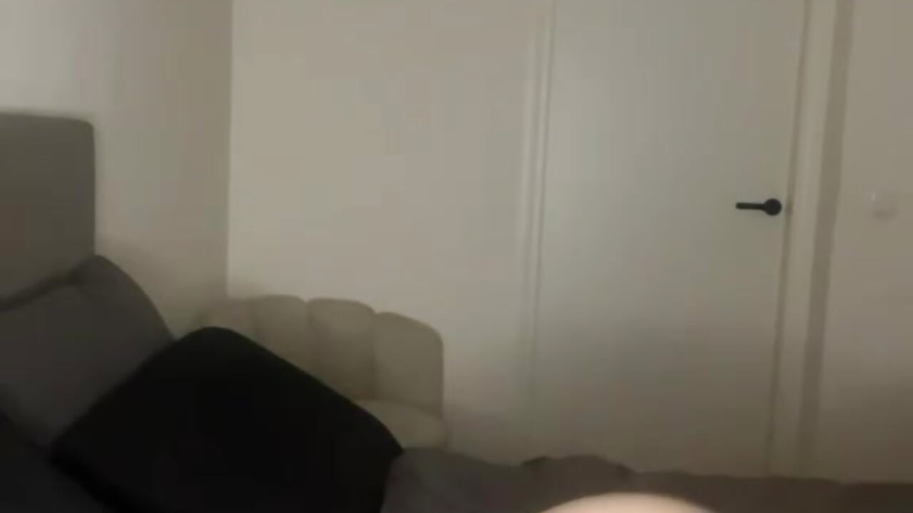 Topless+ass - video by AmaraV69 cam model