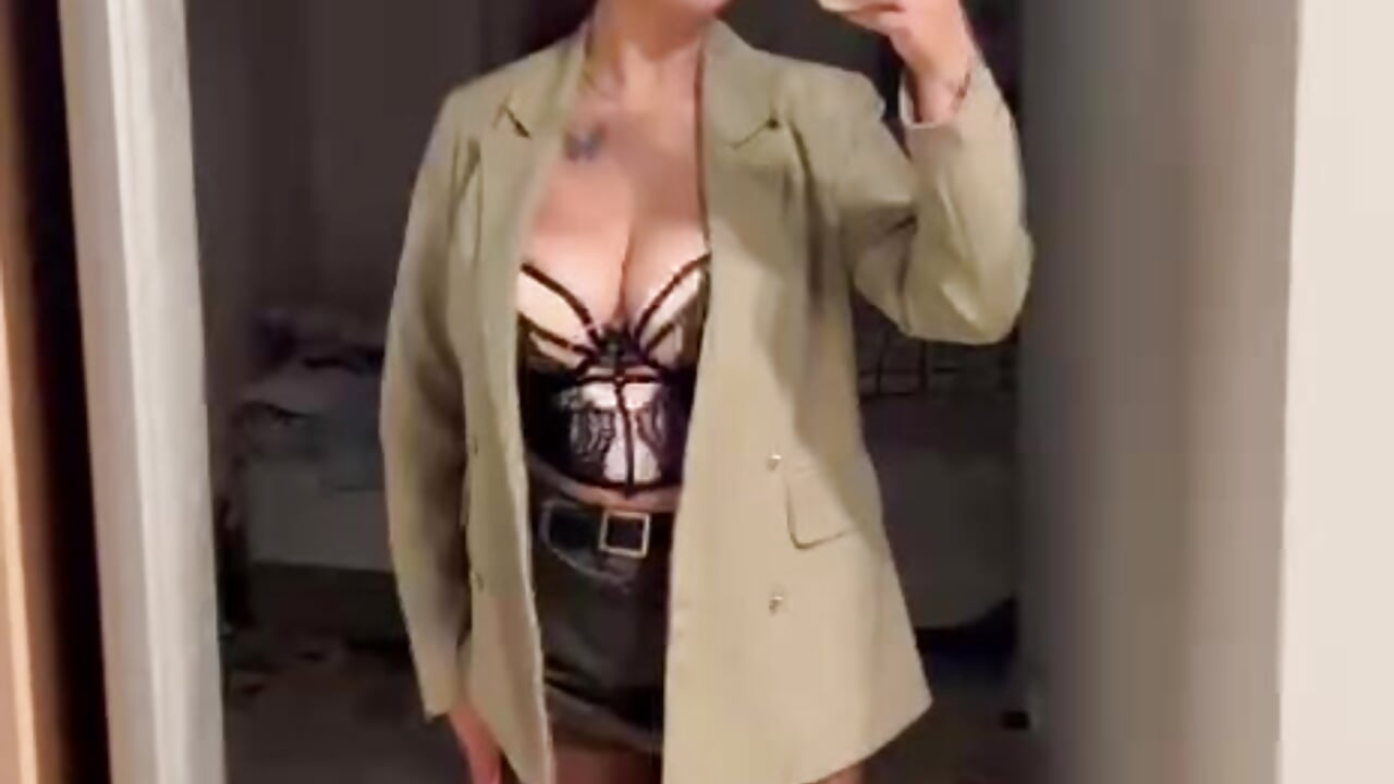 hi - video by Kelly_mur054 cam model