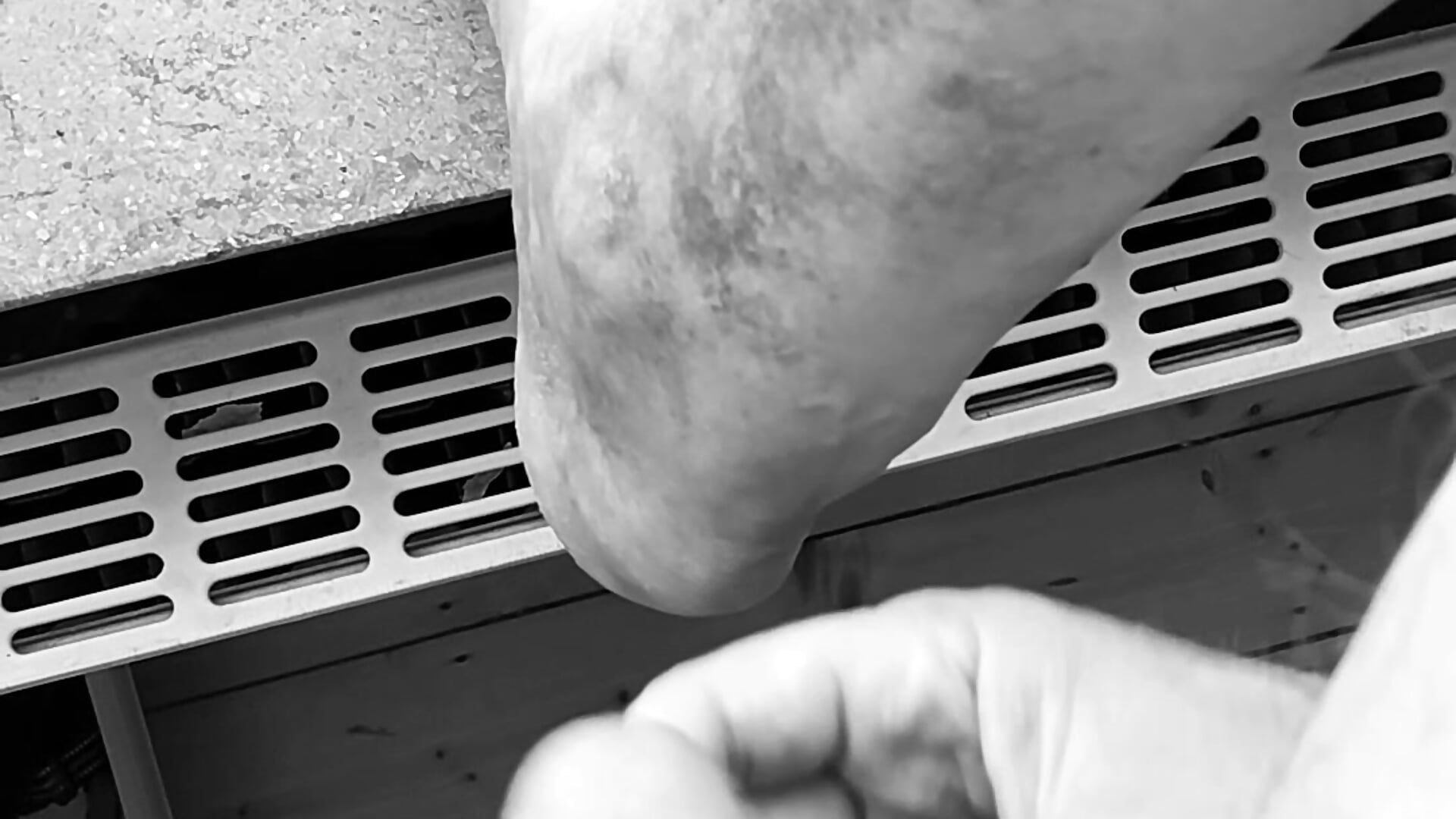 august 9 ~ masturbating at the window (for Ray) 👣🧡🔥💦🔥🧡👣 - video by feetlove5608 cam model