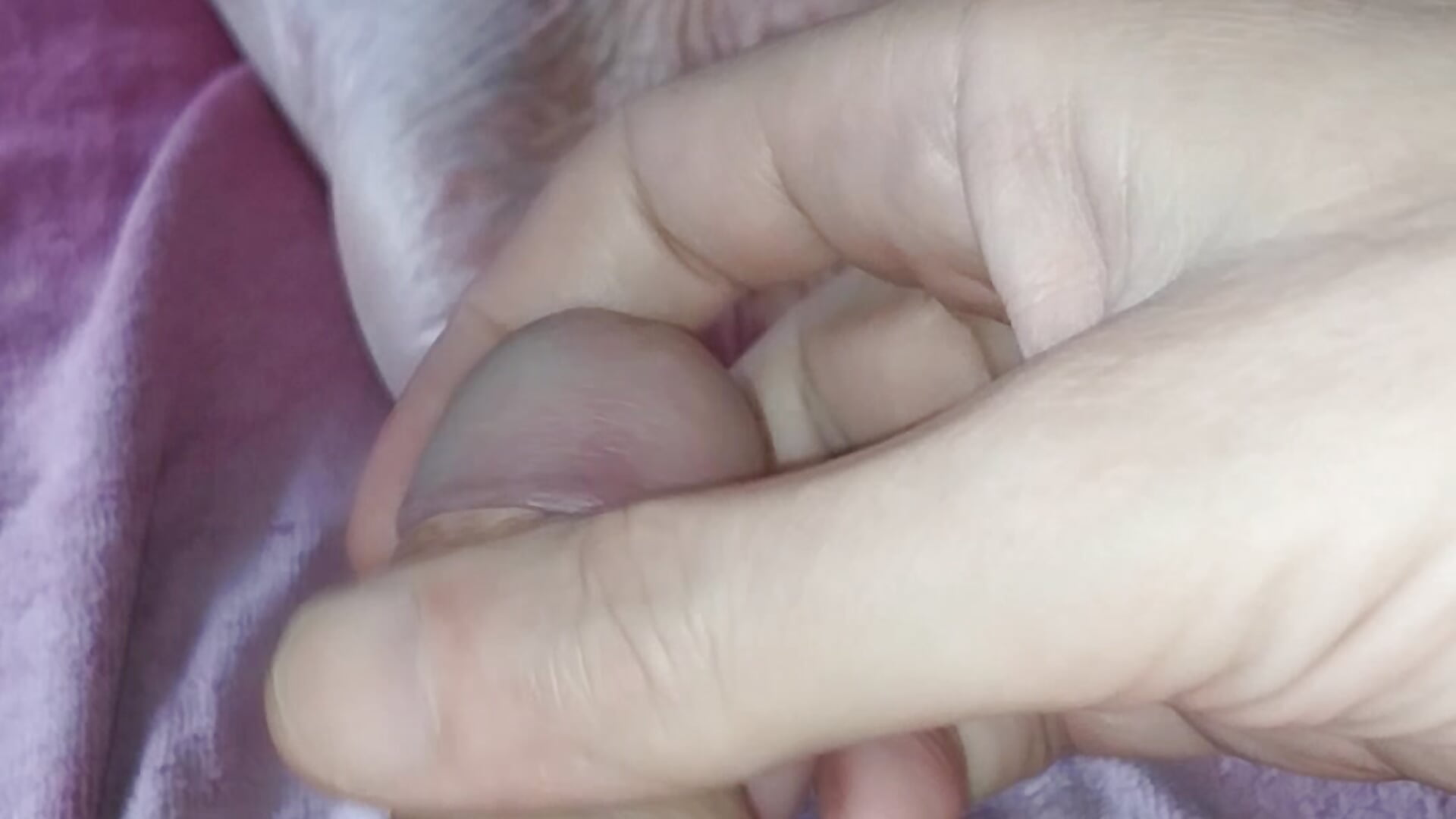 july 23rd ~ my penis & my foot in the morning closeup 💦💦💦💦💦 - video by feetlove5608 cam model