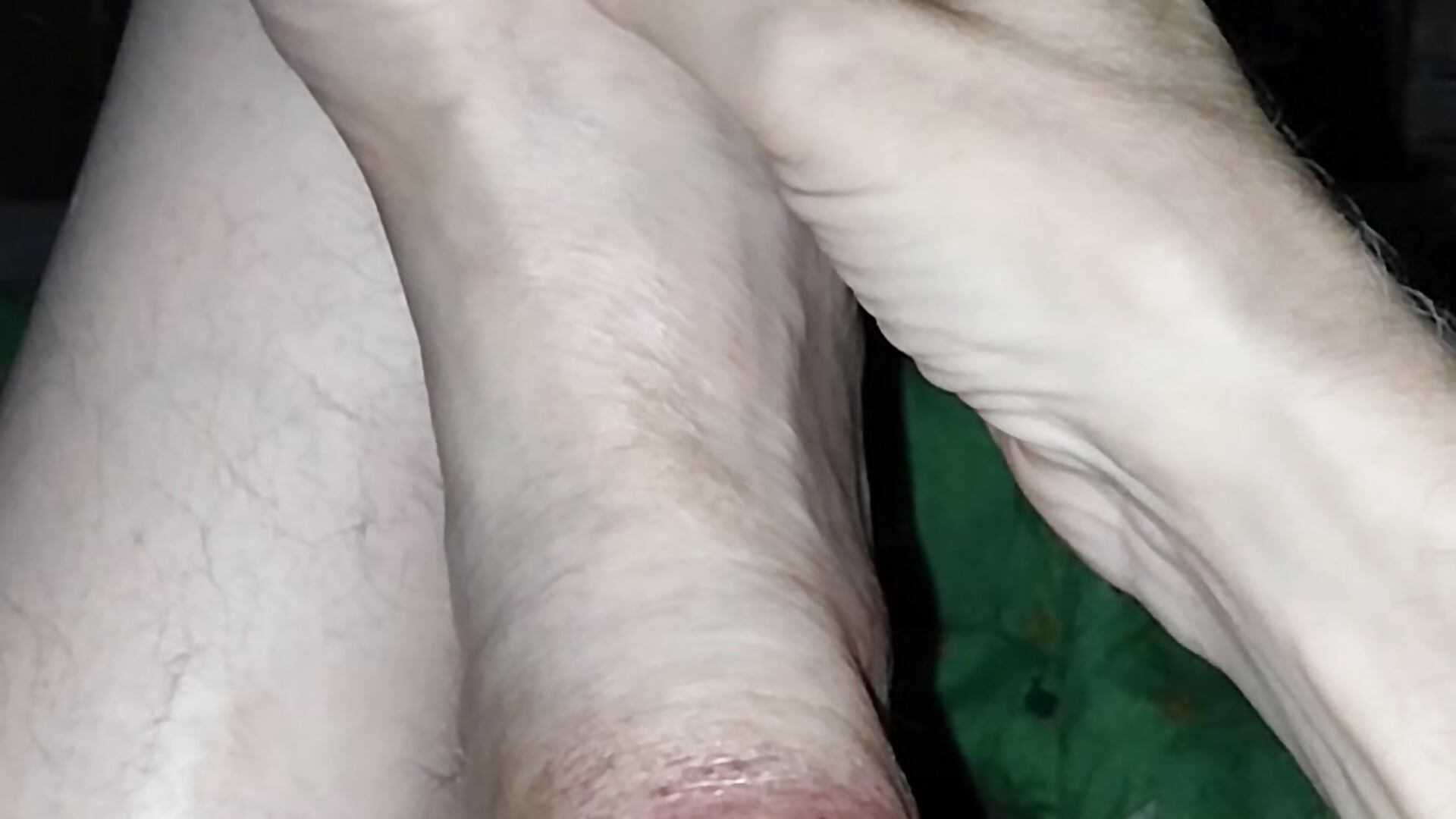 august 29 ~ painted toe nails my favourite position🔥💙🔥💙🔥 - video by feetlove5608 cam model