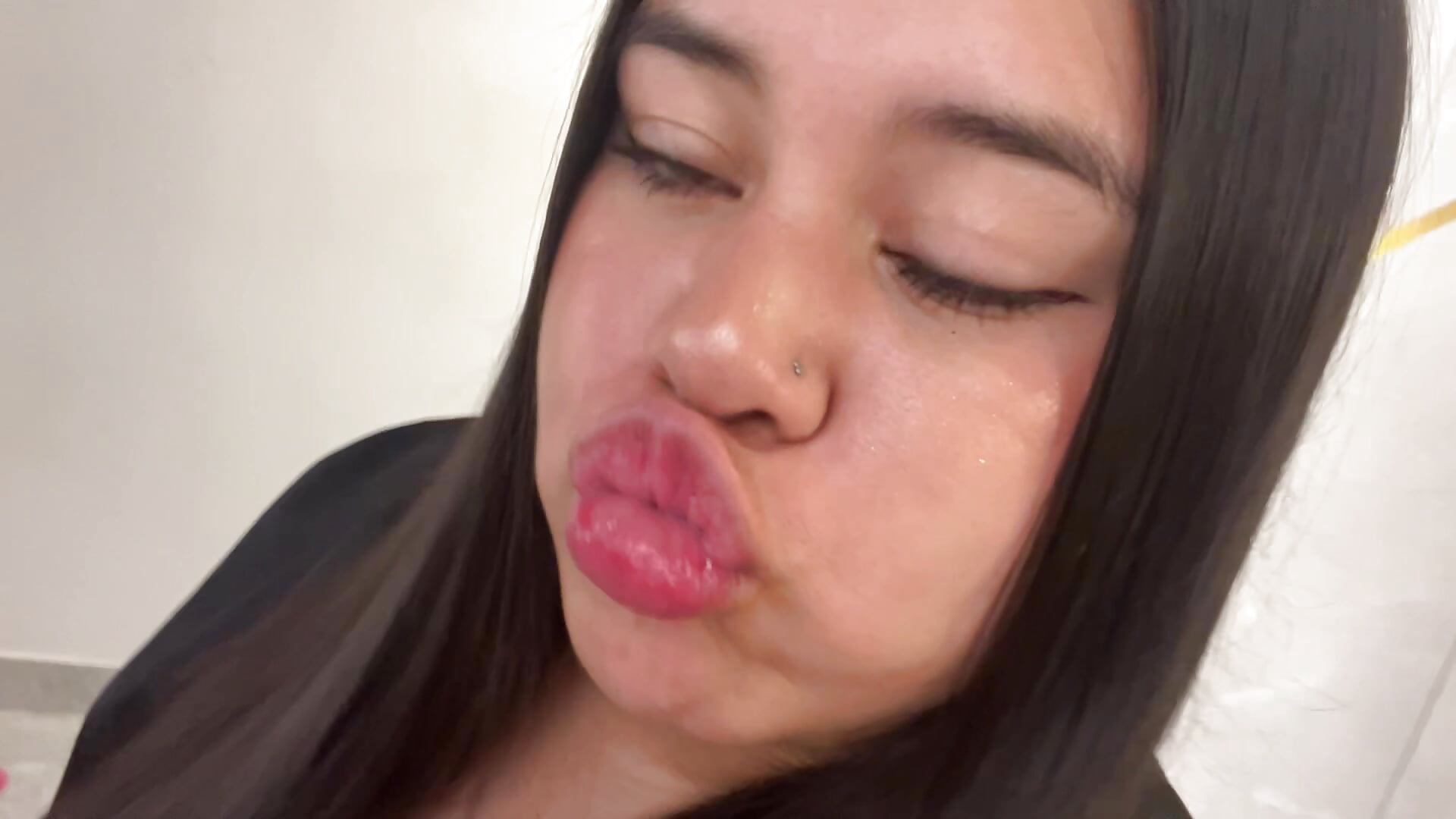 Kiss for u 😚💋
