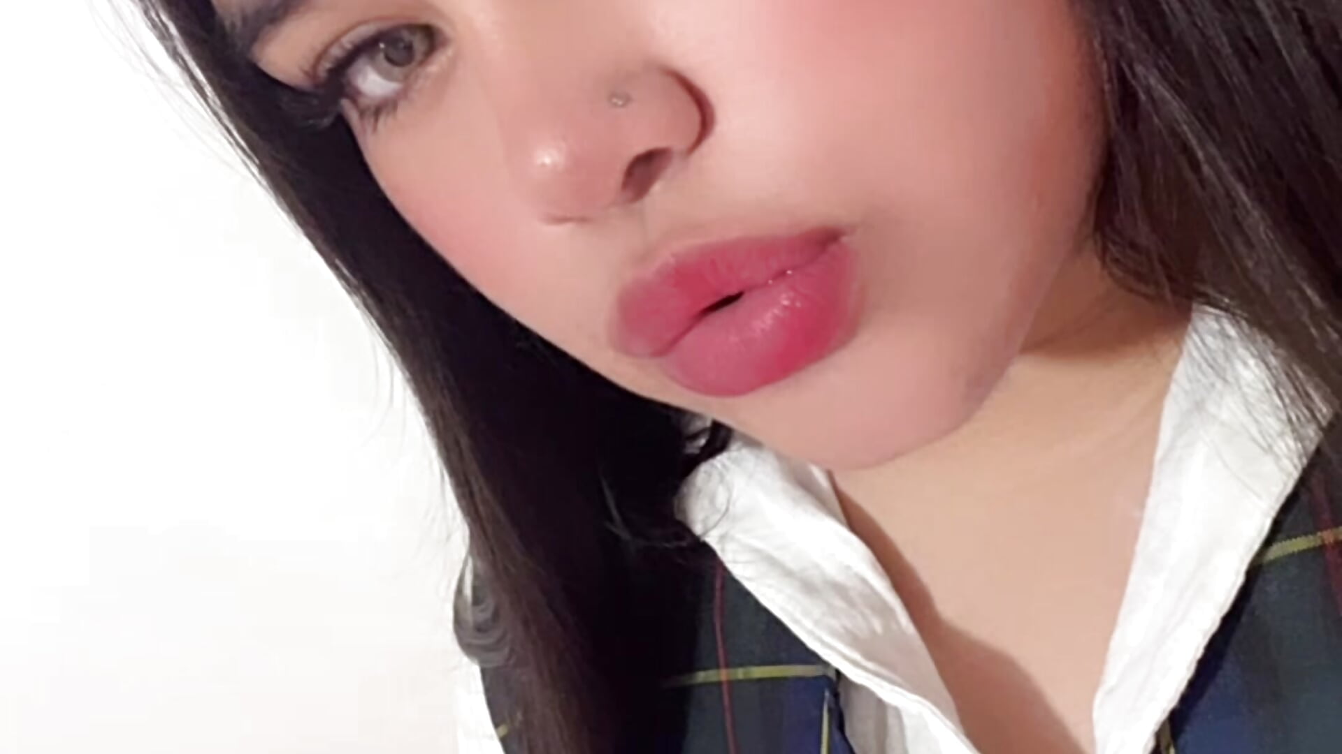 Kisses for you ✨🌸🤭 — filmik Sophia_Rose_, modela(-lki) na kamerkach