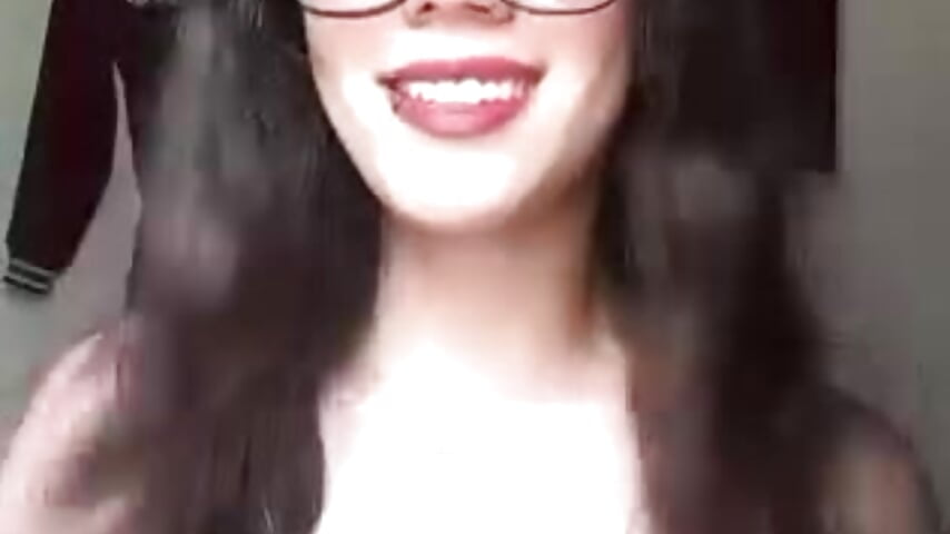 follow me ♥-♥ - video by chloe19xxx cam model
