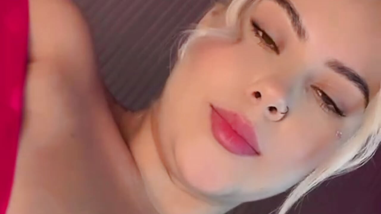 🎀 - clip cu VioletSinclair_ model videochat