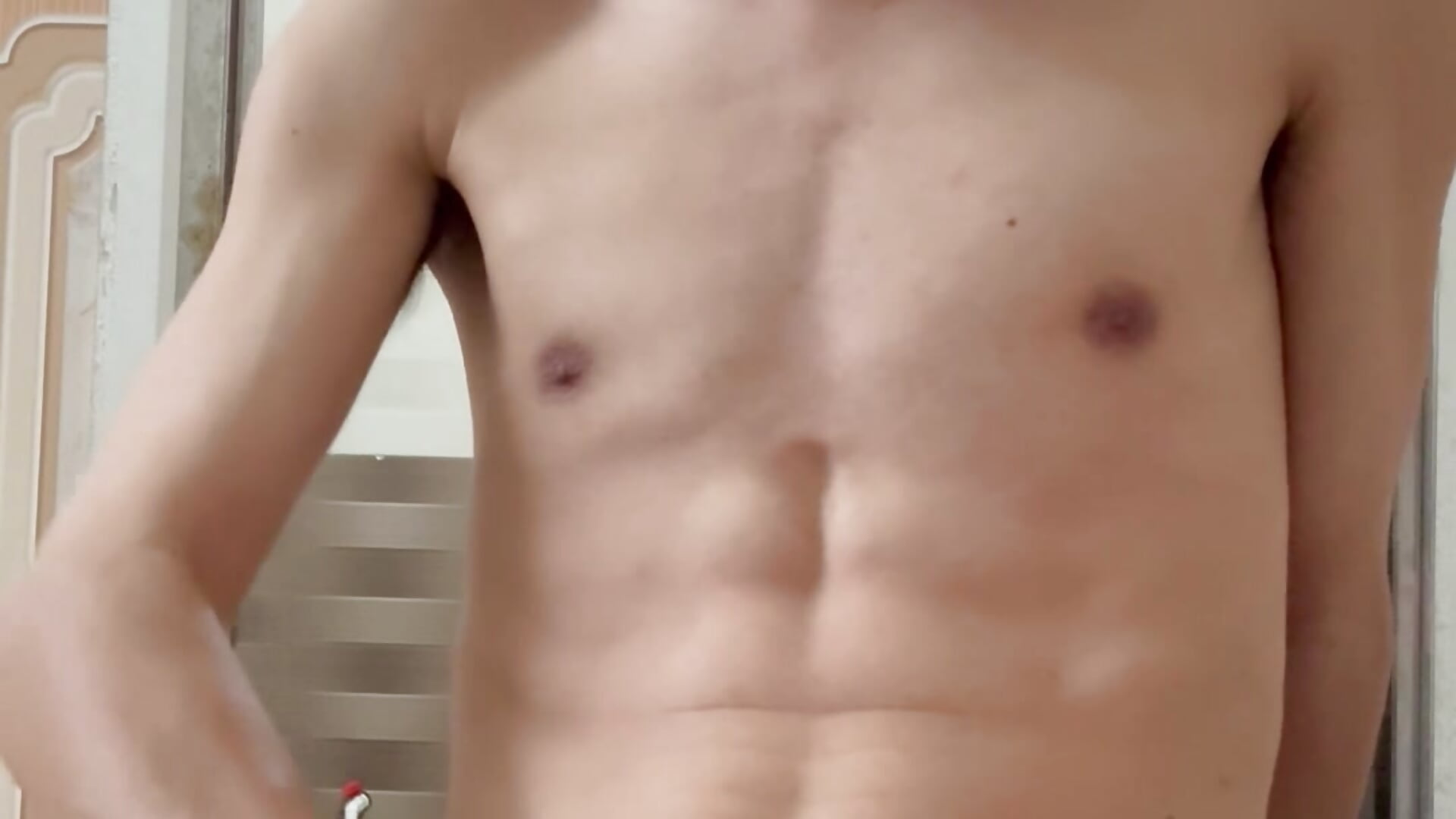 新鲜出炉18cm大屌爆射，量多超白，很骚 – video af Mr_iphone11 cam-model