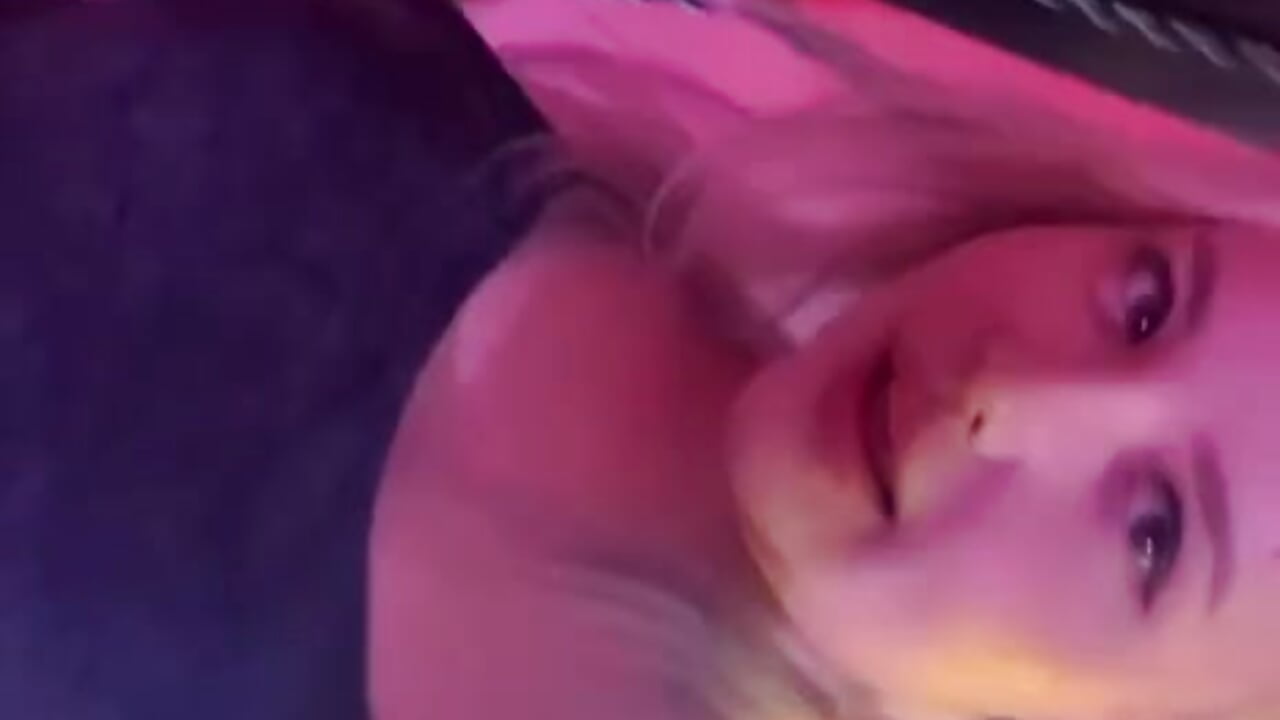 oops – video af stellawatts cam-model