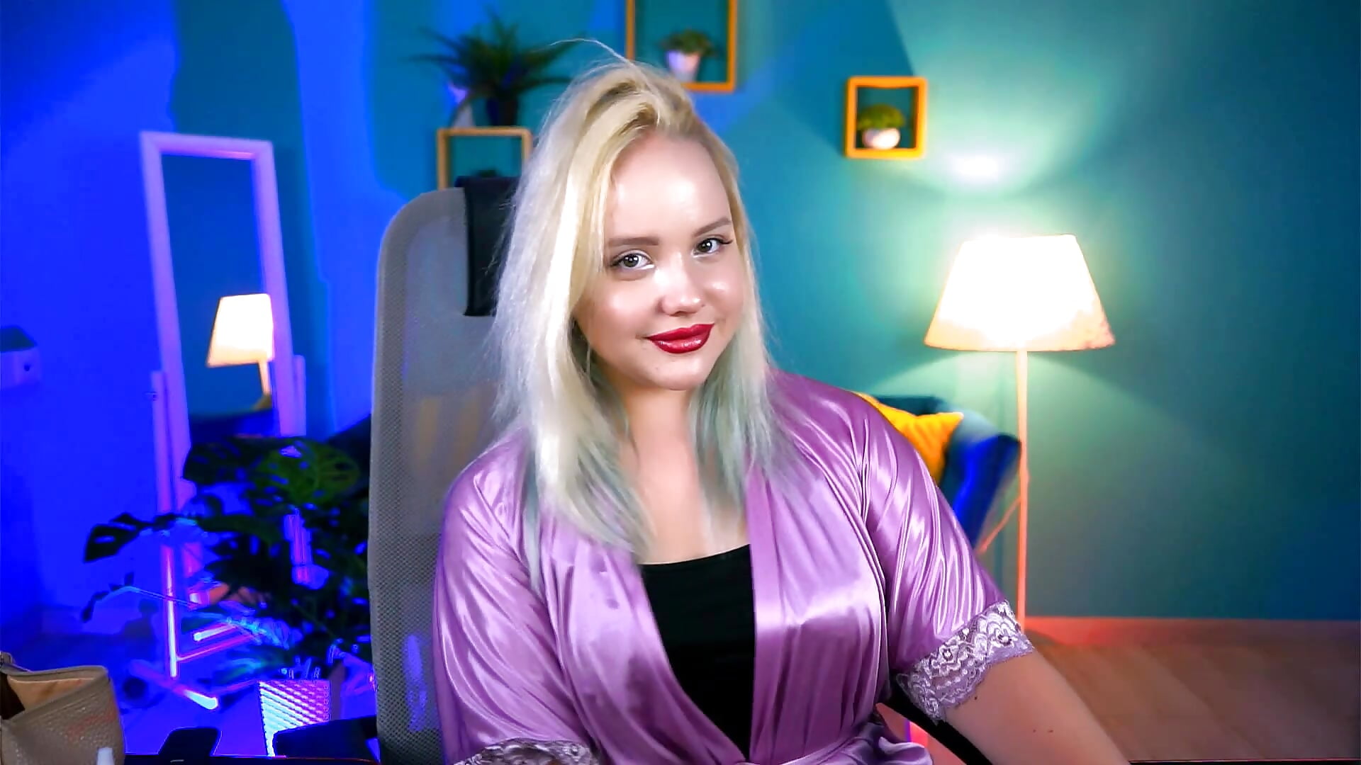 just me – video af stellawatts cam-model