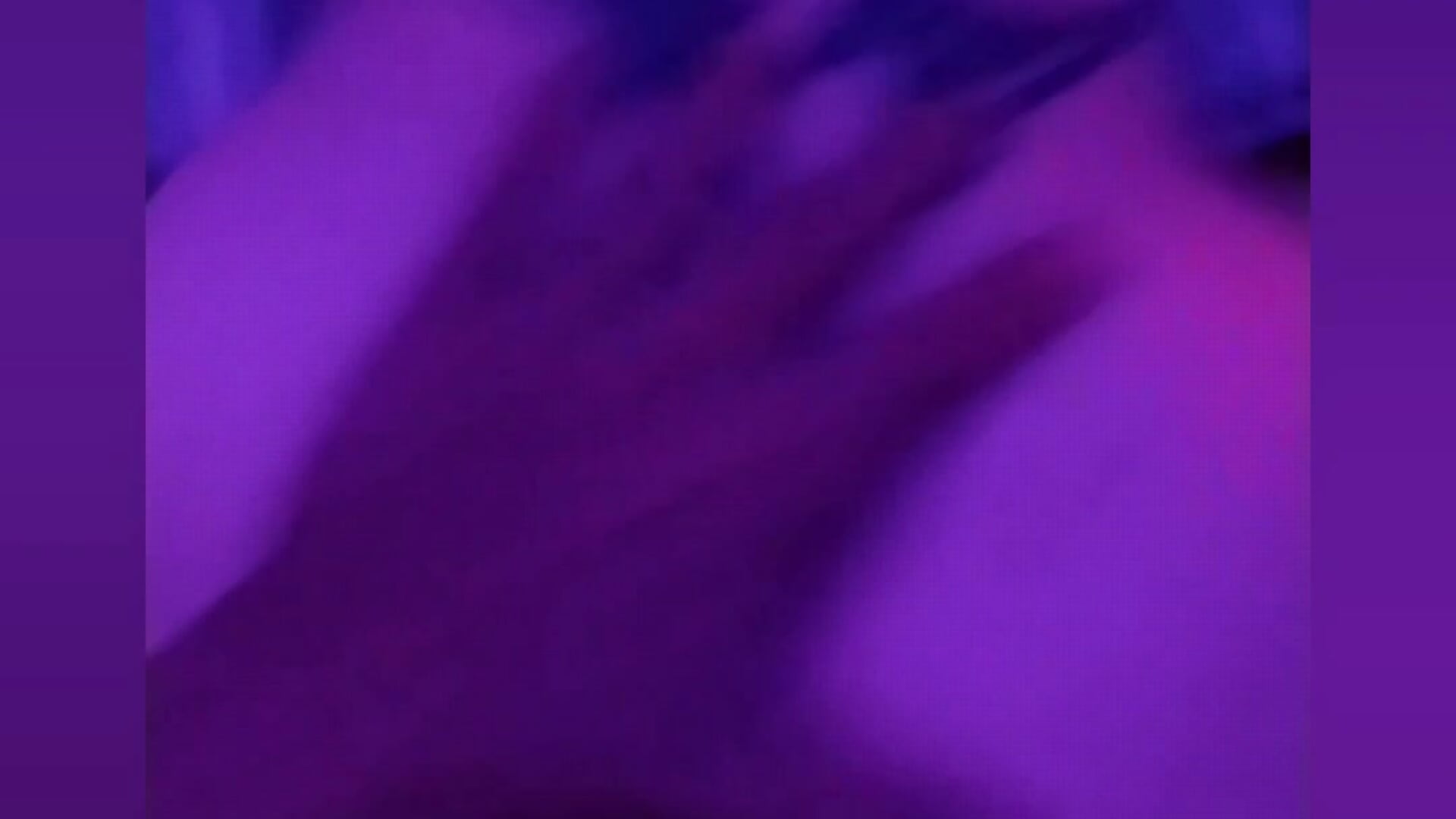 Cum on my ass daddy 😈