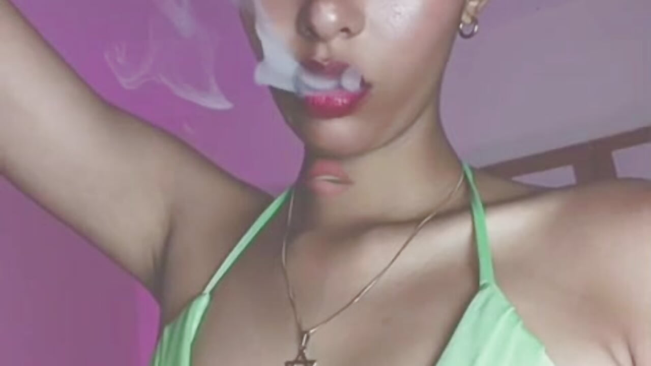 🔥💚 - Vídeo de Kiara_Kamau_XXX, modelo de vídeos