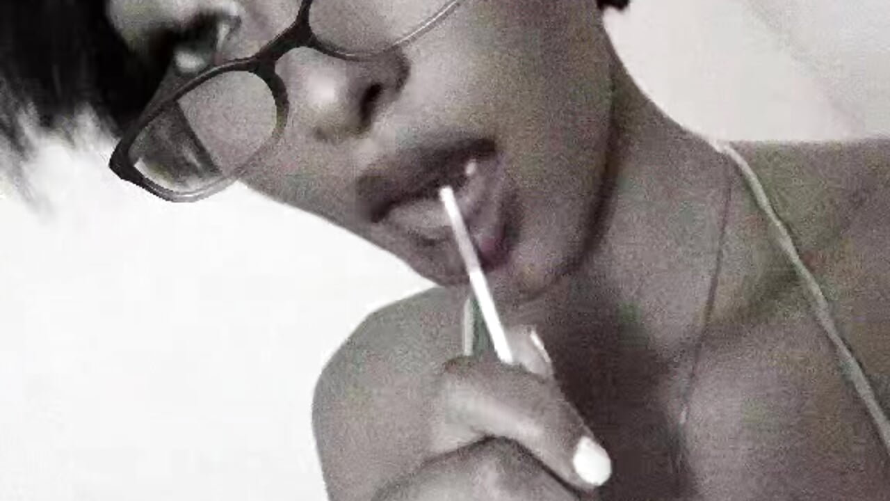 😏 - Kiara_Kamau_XXX 캠 모델의 동영상
