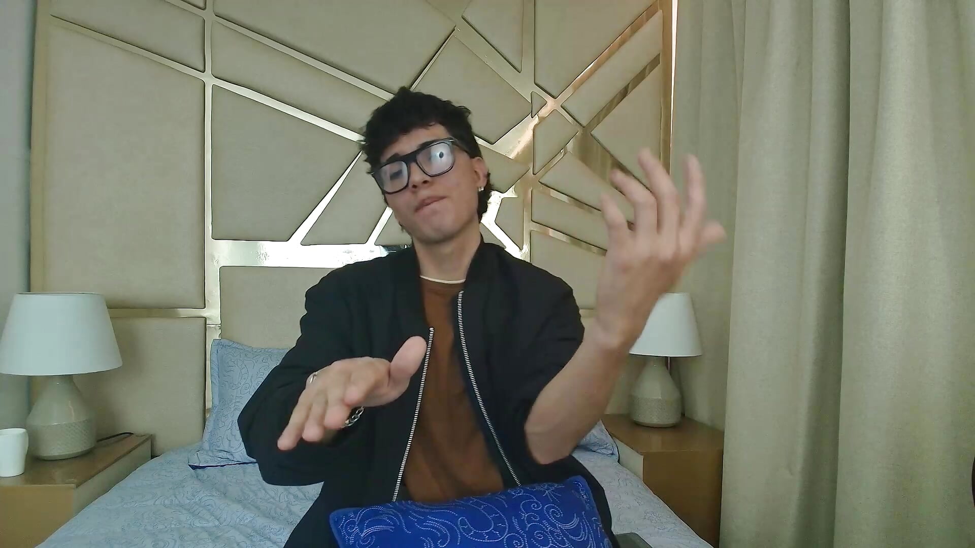 Conozcámonos 😉 - vídeo de la modelo de cam big_andres69
