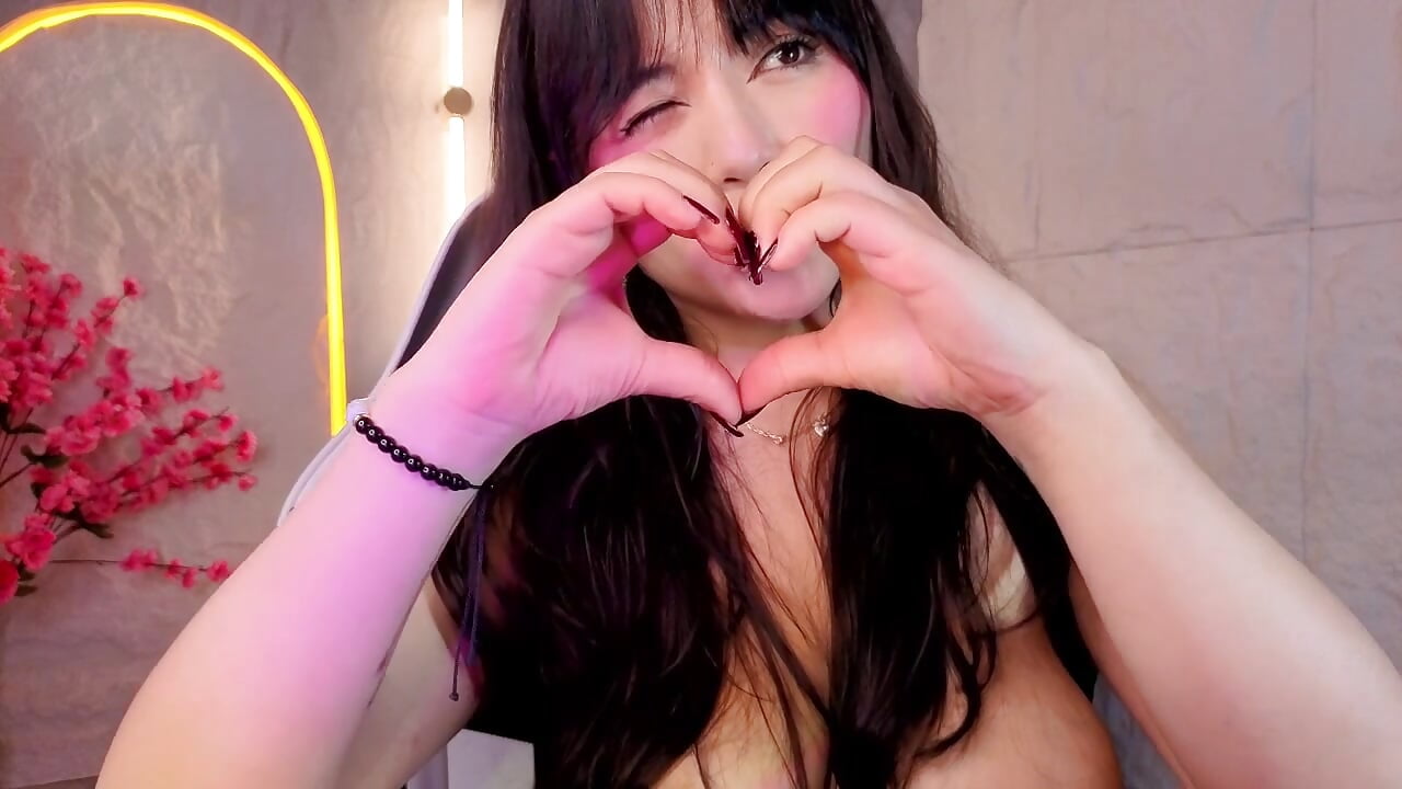 look me - video by Hani_amber_tx cam model