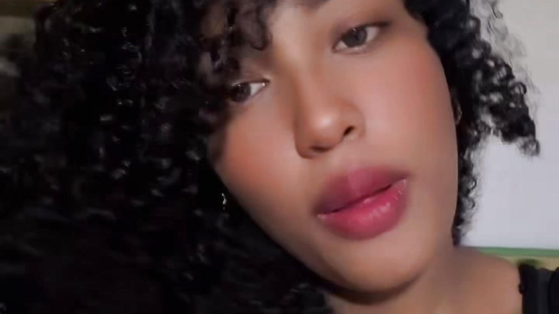 🫦 – video af blackytibae cam-model