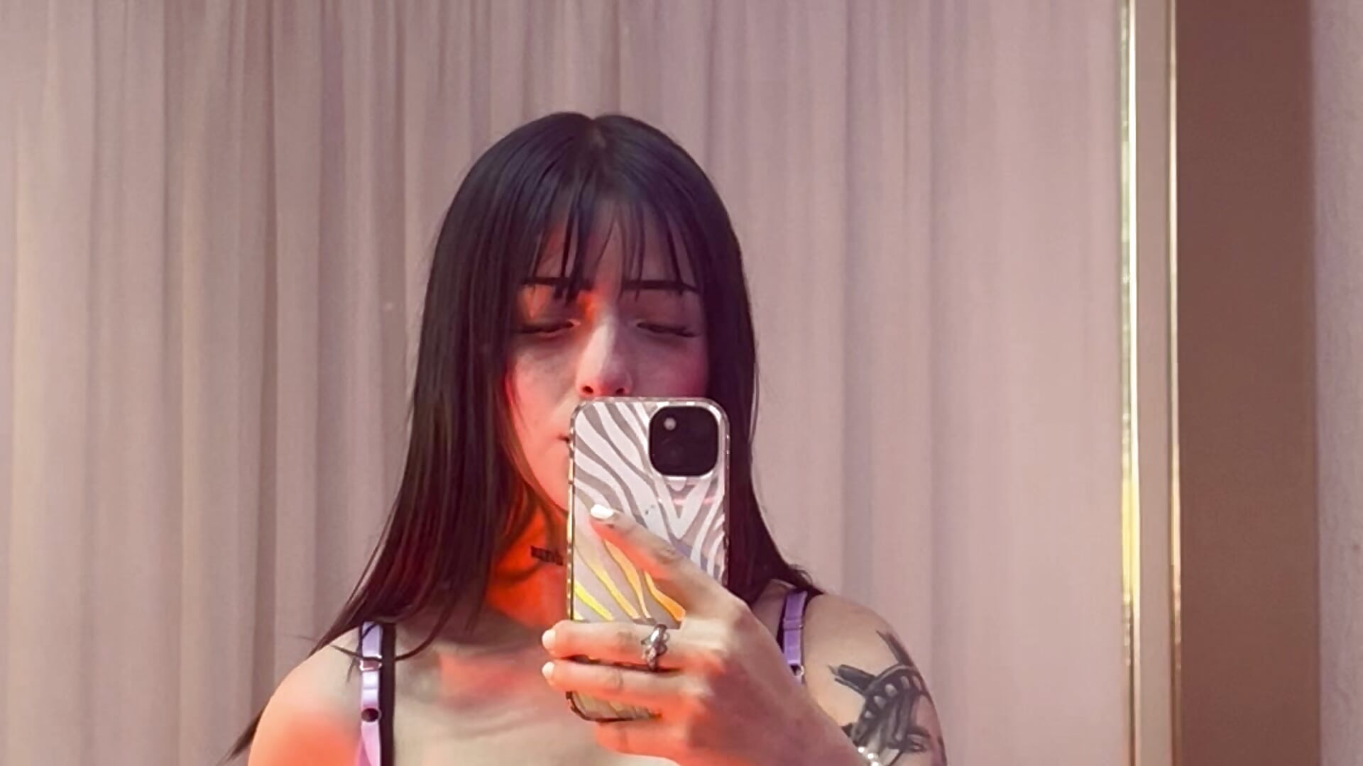 Tour of my body🌝💕 - video của người mẫu cam Marilyn_Rosex