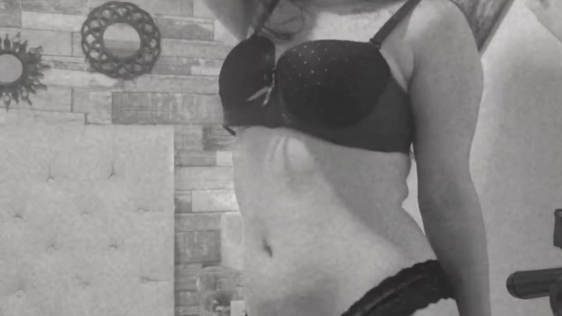 welcome to my room - clip cu Luna_zoe model videochat