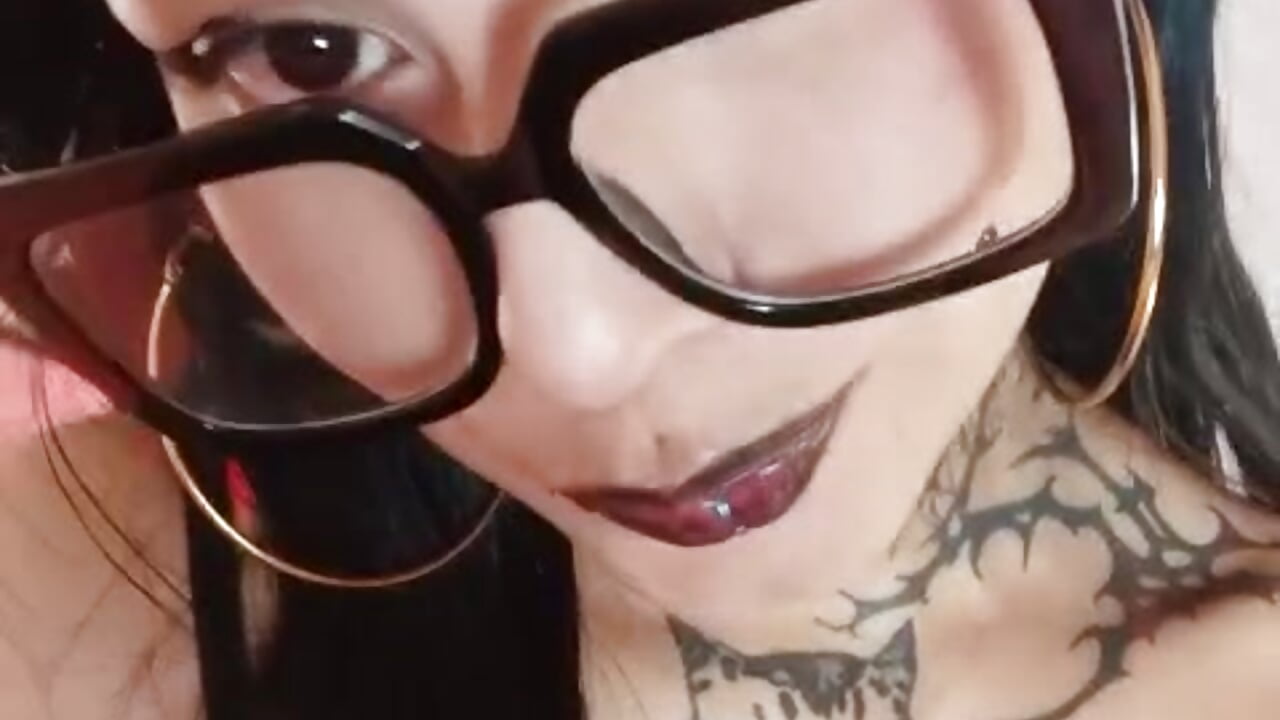 Your lustful and naughty girl🥵 - 視頻由 Lunarethvoss 主播提供