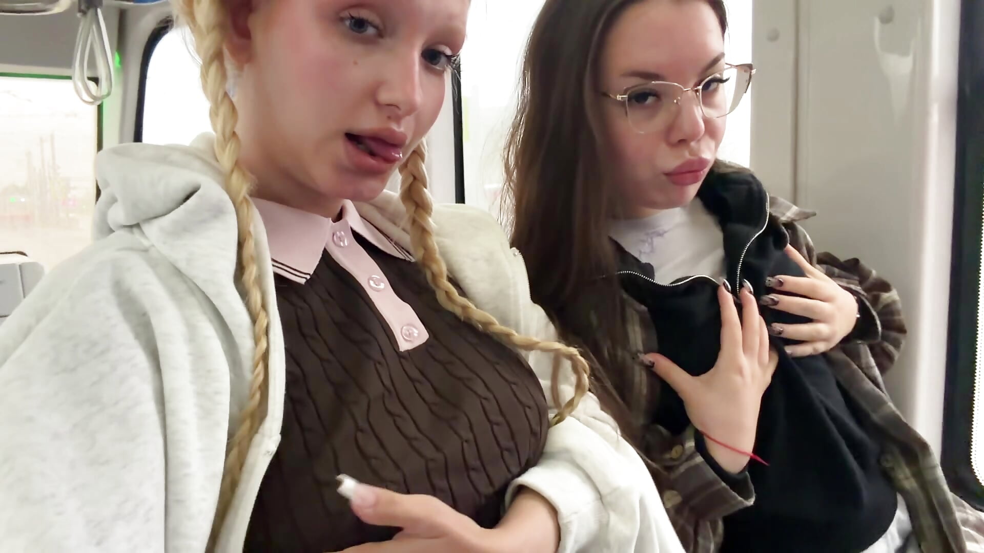 FUNNY TEASE WITH AMELIA