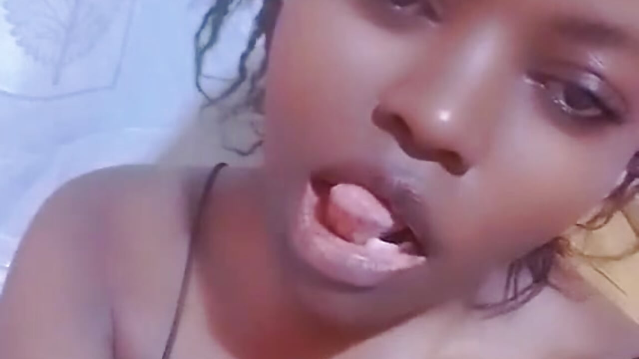 Sexy body — filmik Sweetqueencum, modela(-lki) na kamerkach