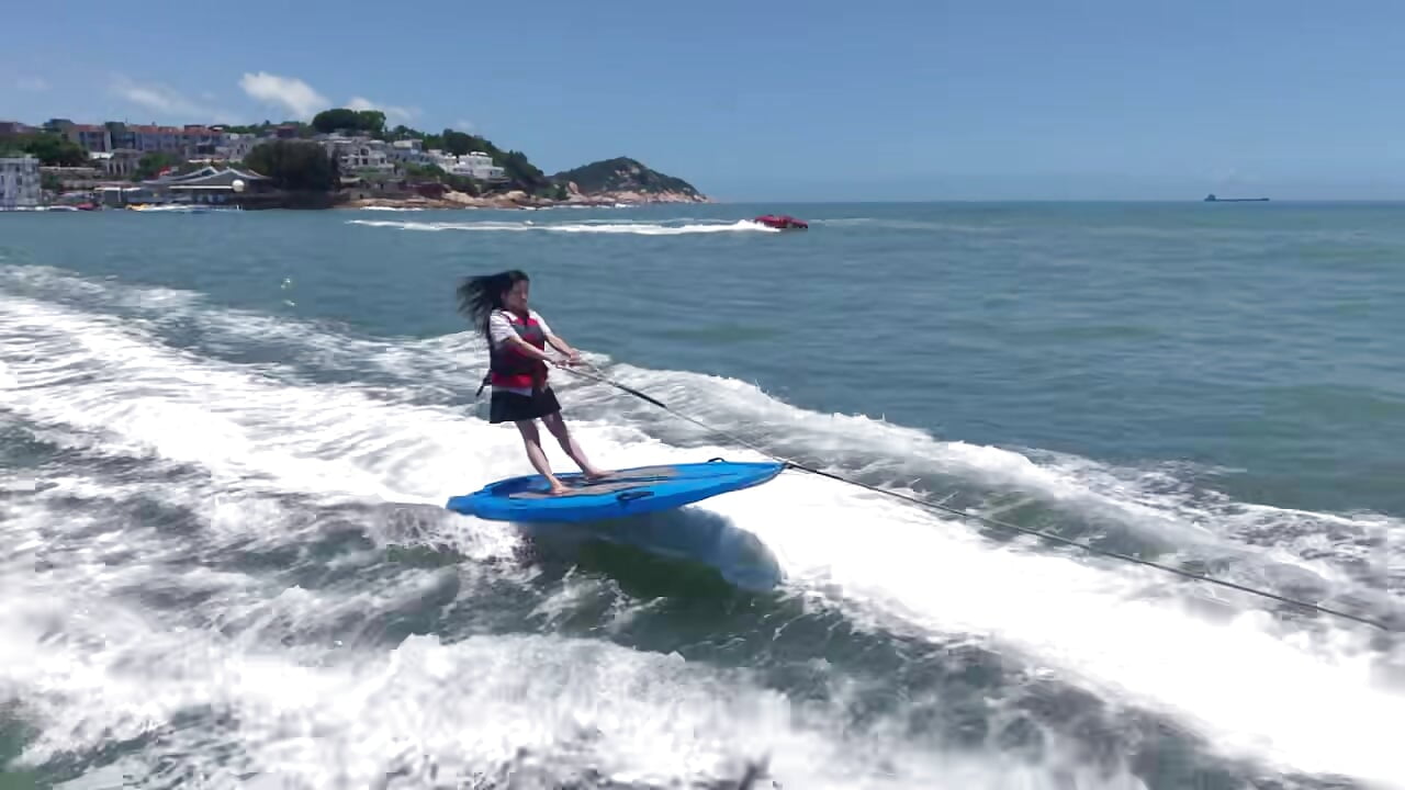 冲浪 - Vídeo de Qianqian-666, modelo de vídeos