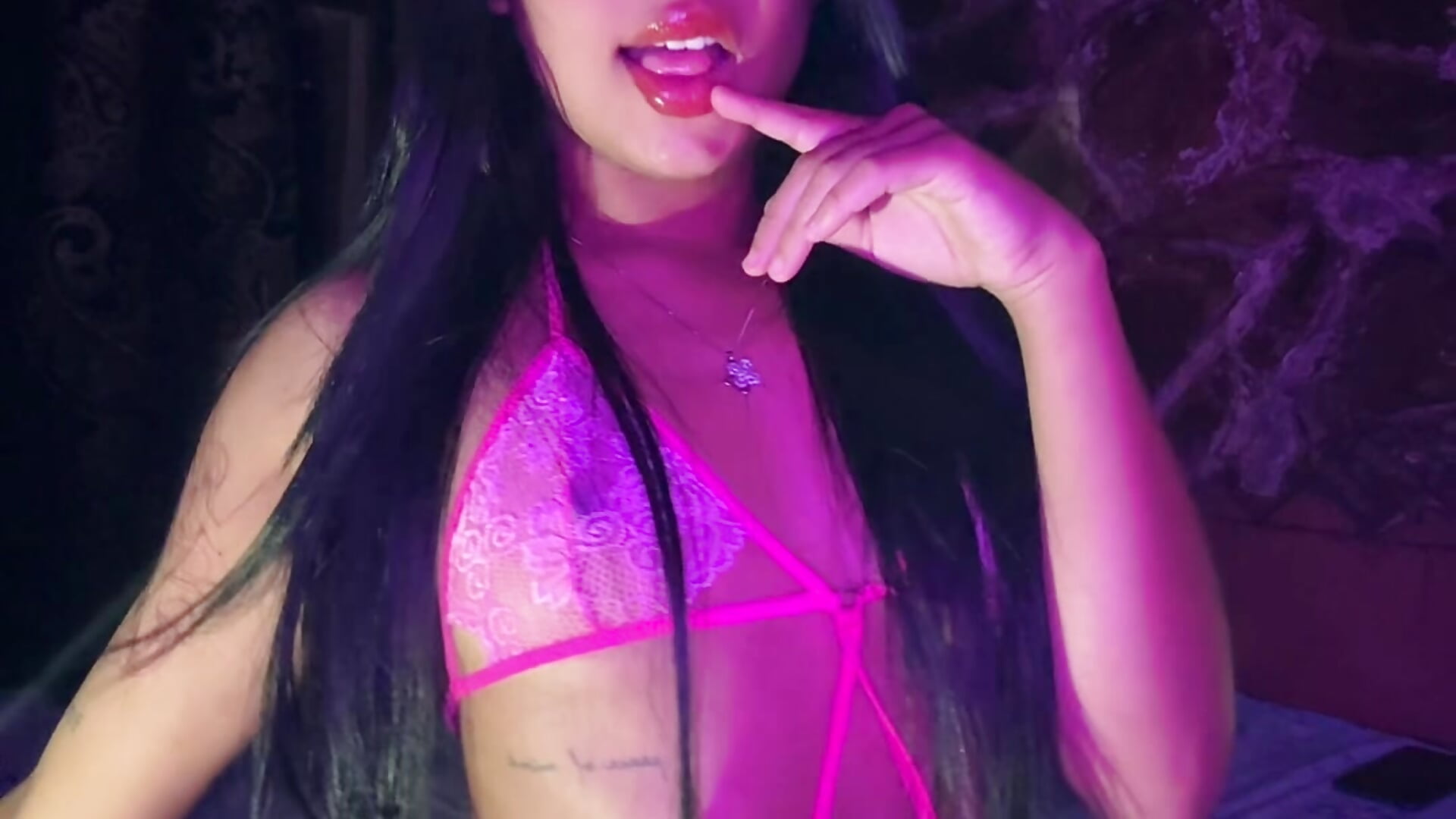 Messy girl😏🔥💦 — filmik Rouse-stunning, modela(-lki) na kamerkach