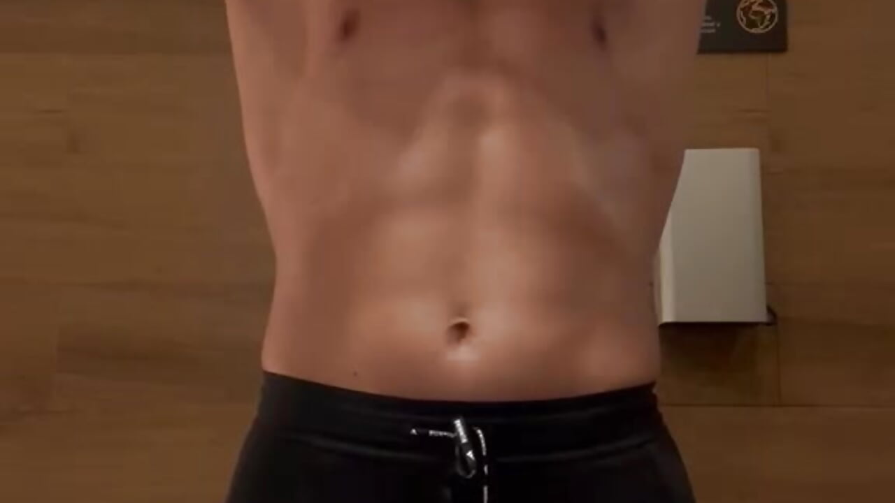 Tired of the gym, something in the bathroom caught my eye😈😌😏 – video od webkamerové modelky Jean_Prime
