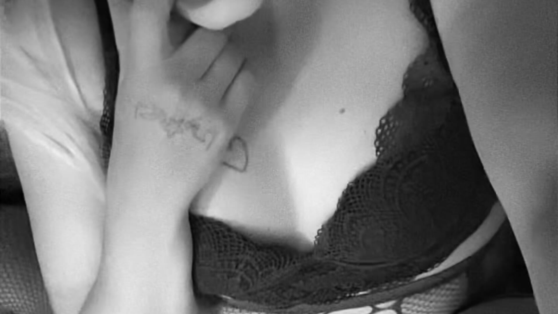 💋litty_ _x – video af litty__x cam-model
