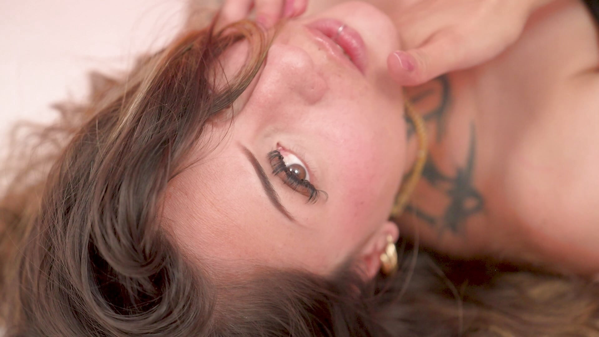 ali good 😏✨ – video modela na kameri Ali_Stoker_