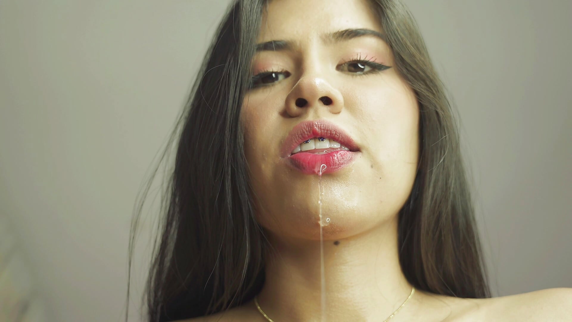 OPEN YOUR MOUTH 💧😈 - video by Doll_Maddy_ cam model
