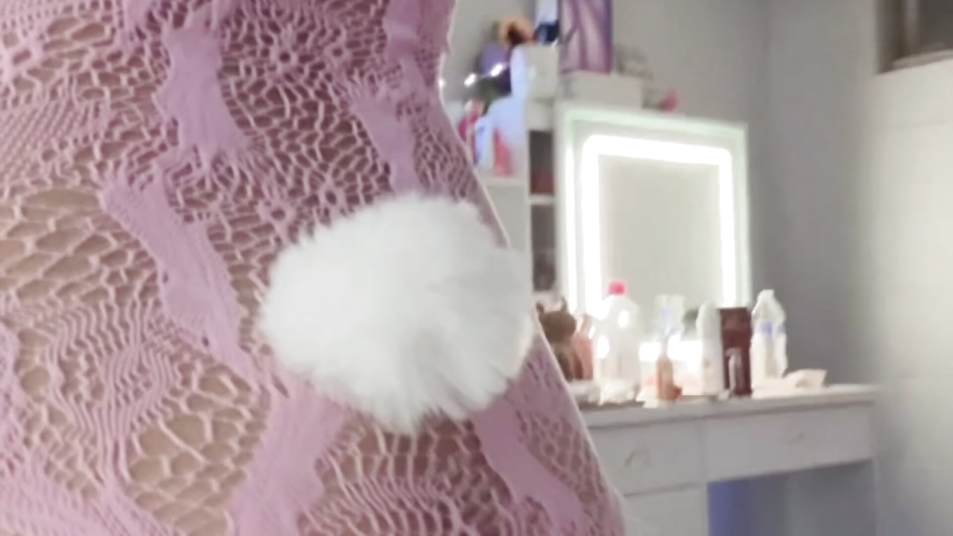 Tu conejita🐰💓💦 - video by meganbebee cam model