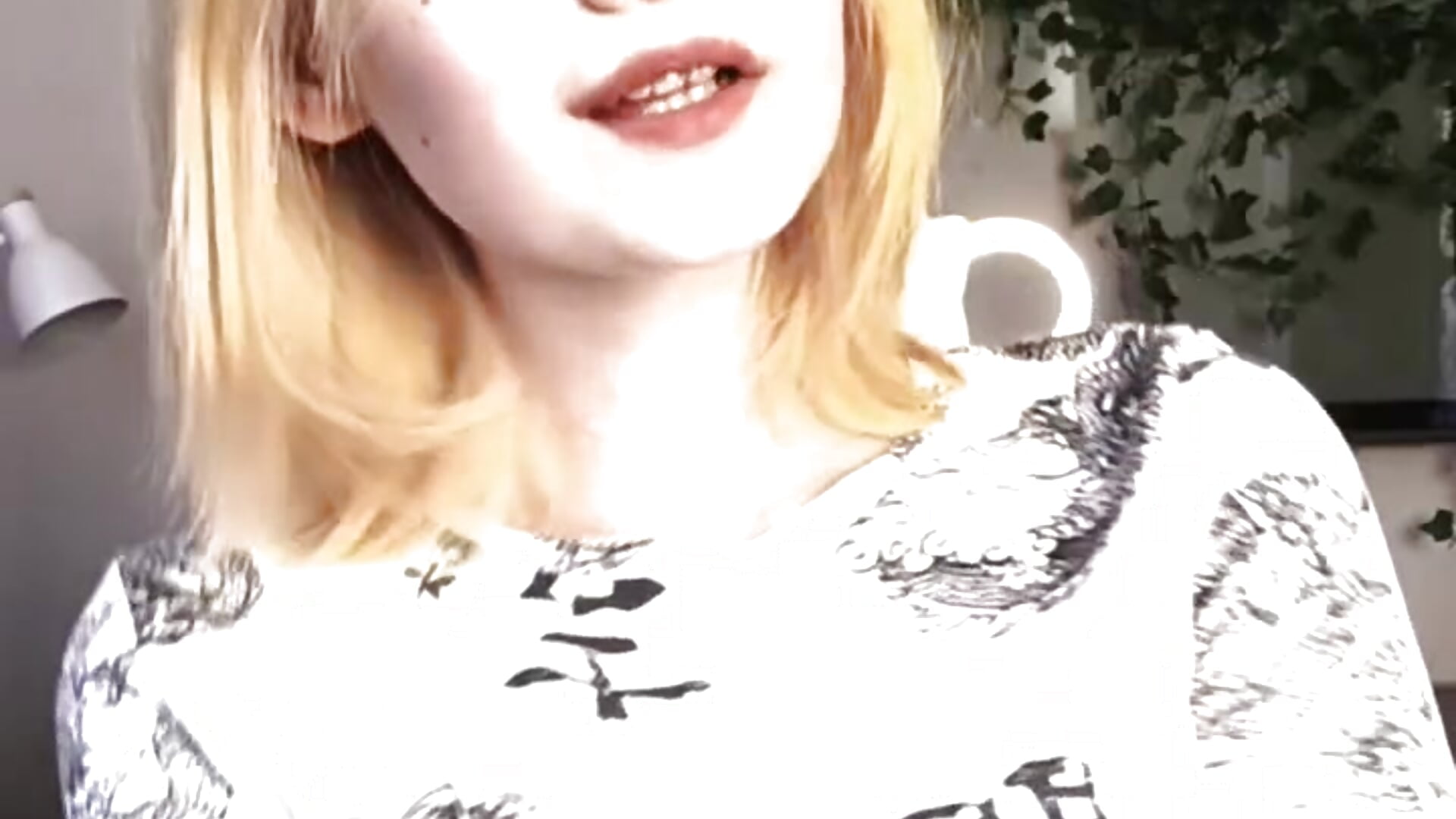 For you <3 - vídeo de la modelo de cam Emily_Miu