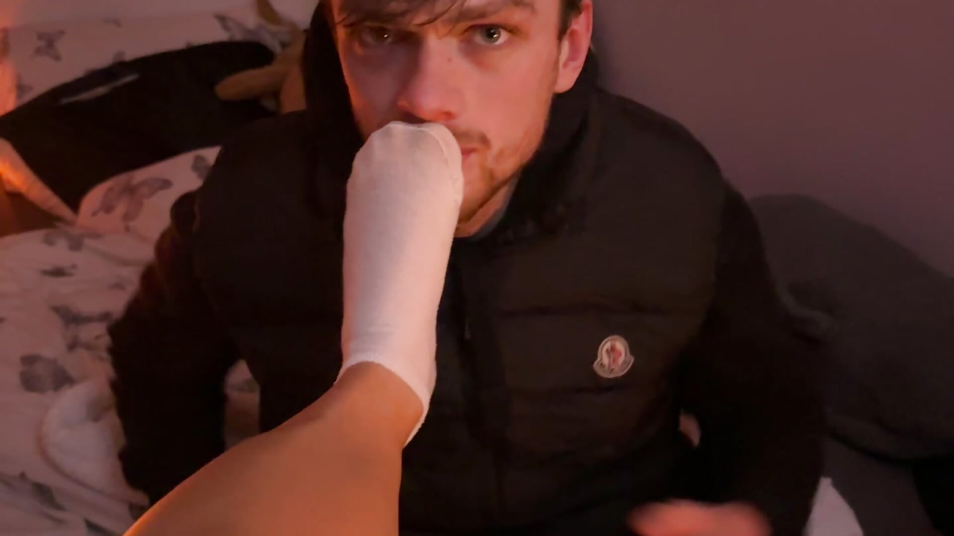 Tay sucking my toes with strong eye contact