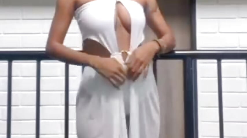 La más bella – video od webkamerové modelky Ariane_kings