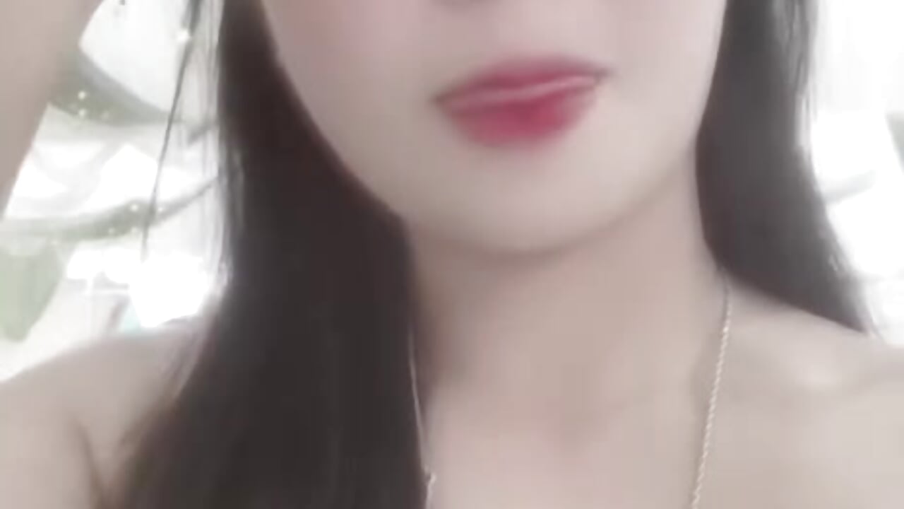 video_2026-06-15_14-23-21 - video by tieuphuong01 cam model